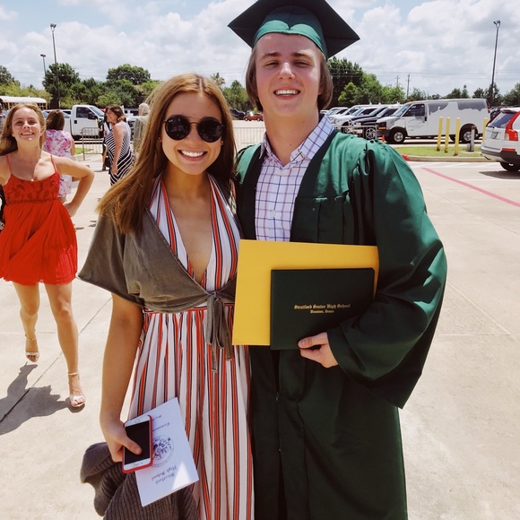 Meet your Posher ⚡️Leah⚡️ - Picture 8 of 8